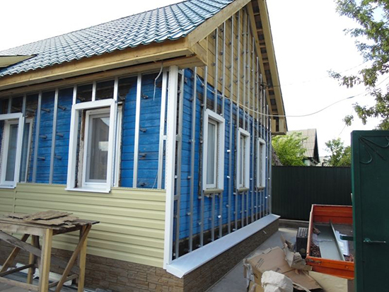 Обшивка дома сайдингом - виниловый сайдинг и фасадные панели для обшивки деревянного дома
